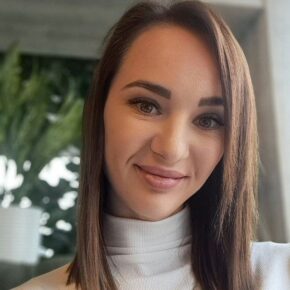Юлия Денисова